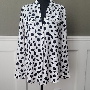 Ann Taylor Black and White Button Down Shirt